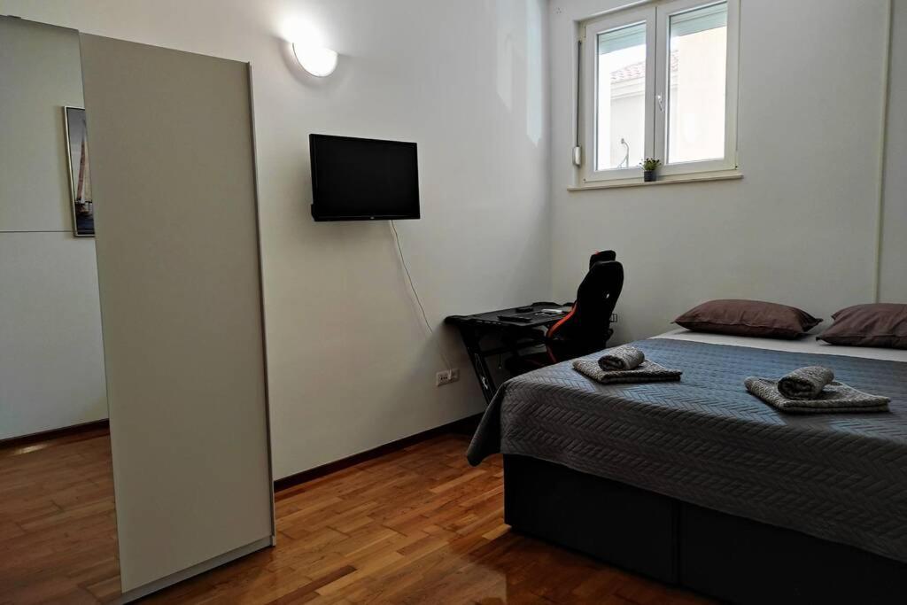 Spacious Apartment Near City Center And The Beach Split Exterior foto